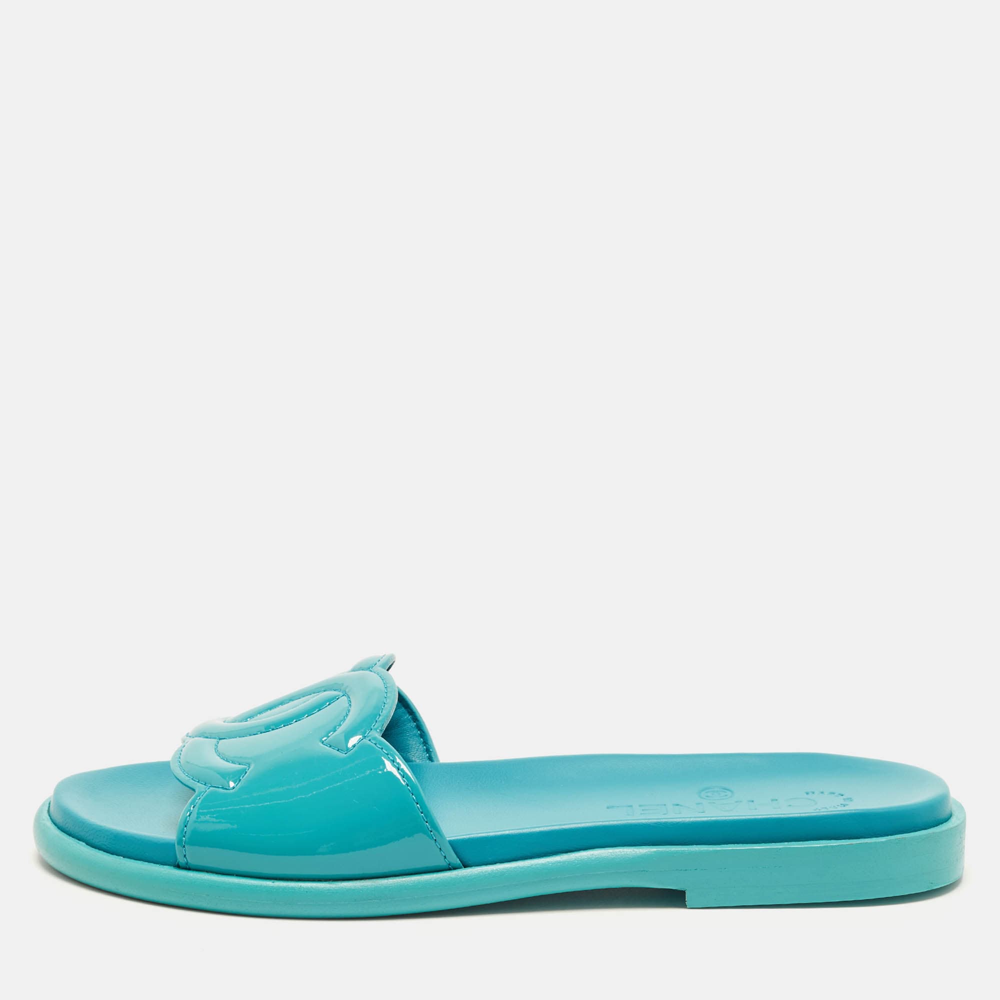 Chanel CC Size 37 Blue Patent Leather Flat Slides