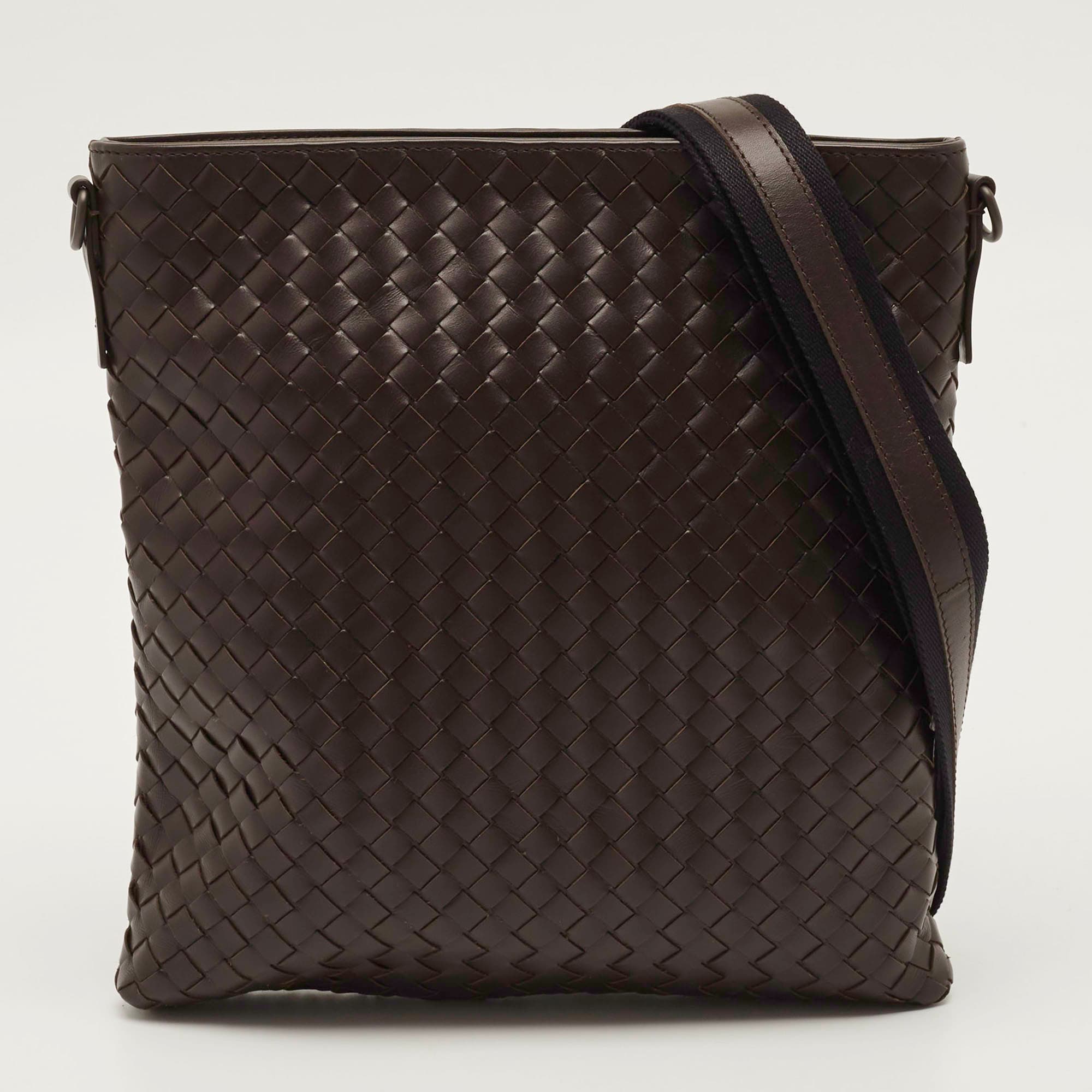 Bottega Veneta Brown Leather Intrecciato Messenger Bag