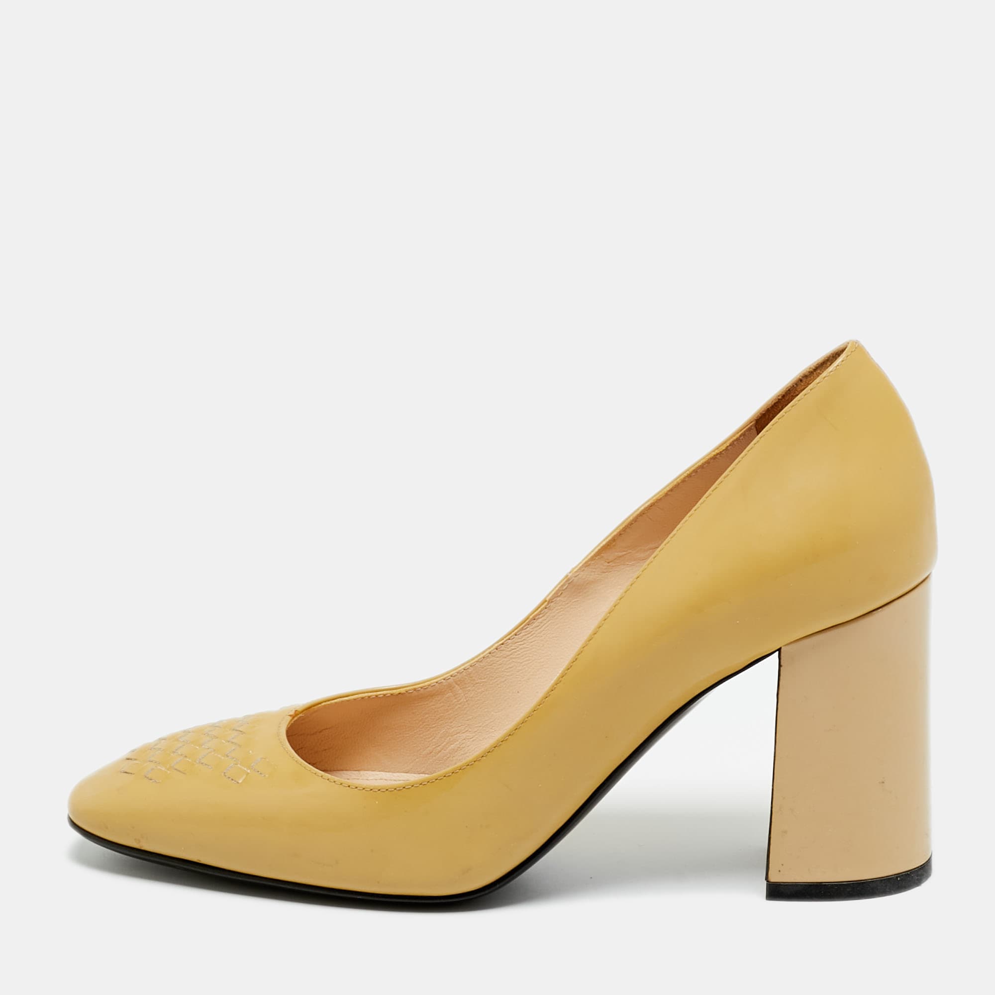 Bottega Veneta Size 35 Beige Patent Leather Intrecciato Detail Block Heel Pumps