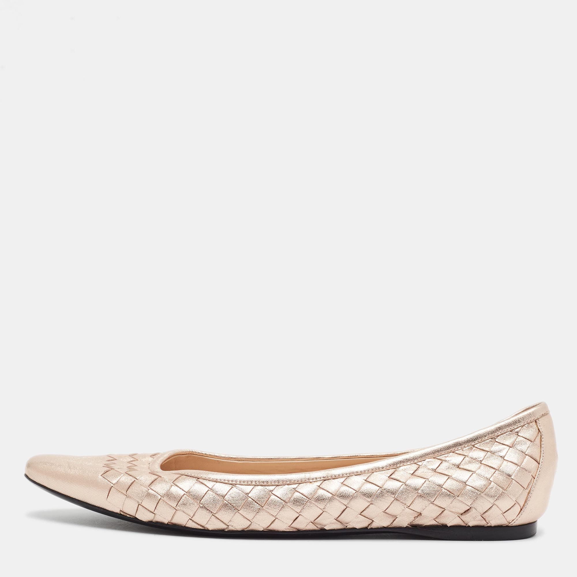 Bottega Veneta Size 41 Gold Woven Leather Ballet Flats