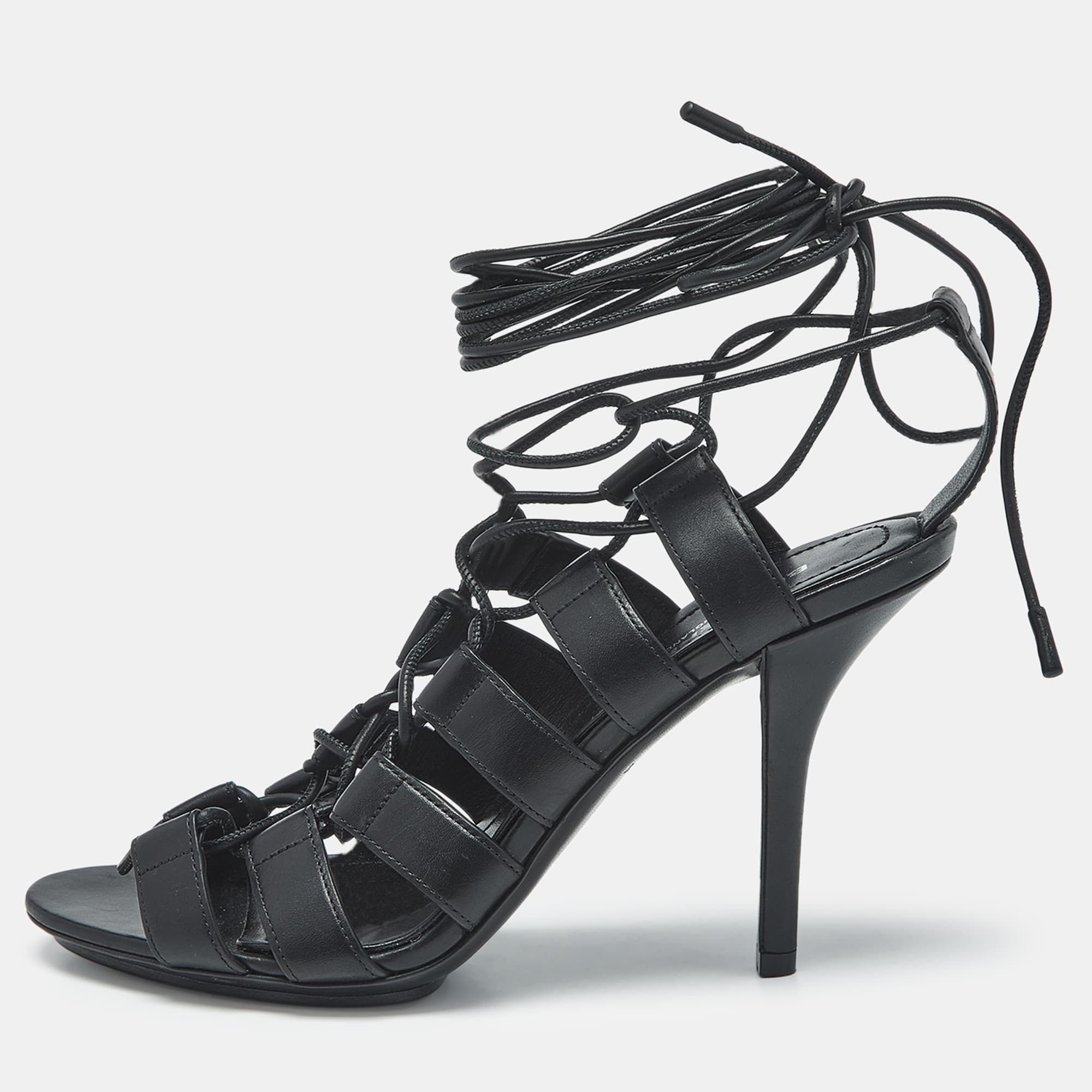Burberry Size 37.5 Black Leather Strappy Gladiator Sandals