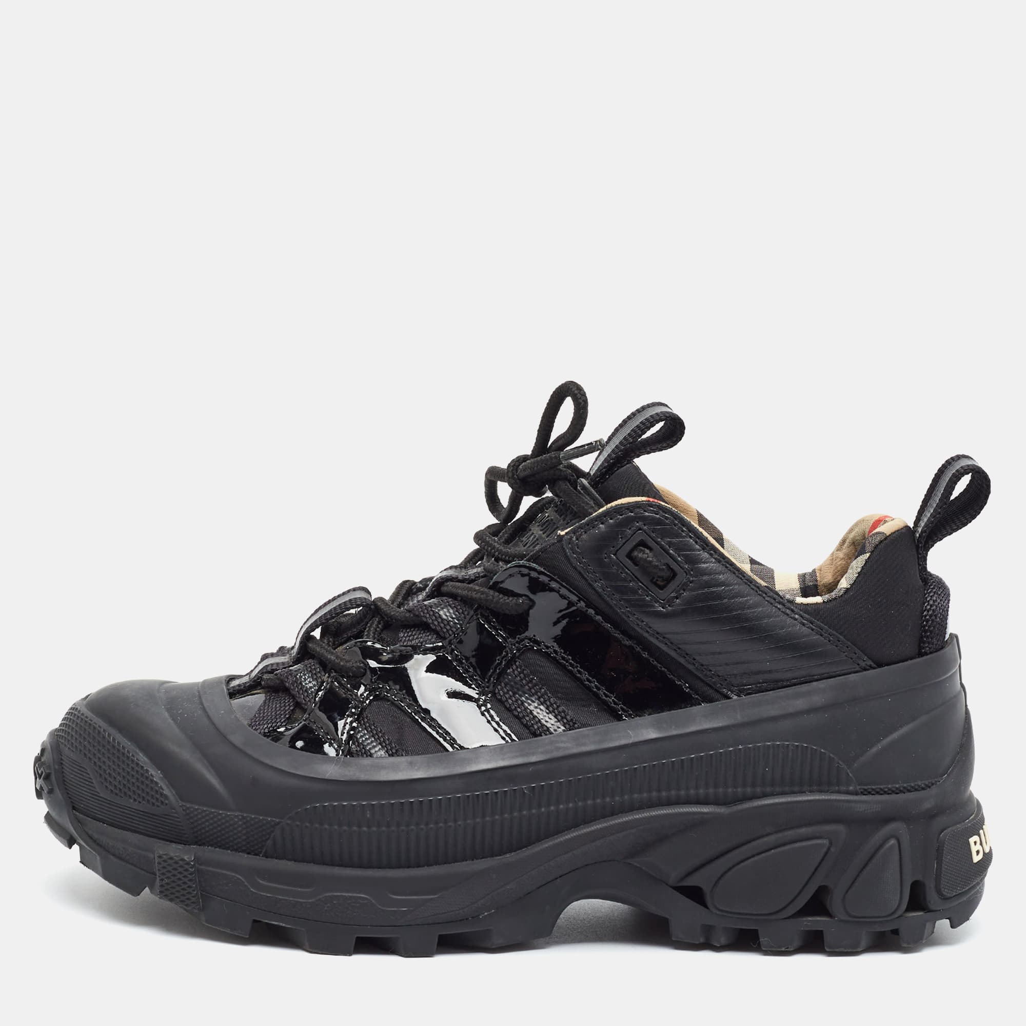 Burberry Arthur Size 36.5 Black Canvas and Rubber Low Top Sneakers