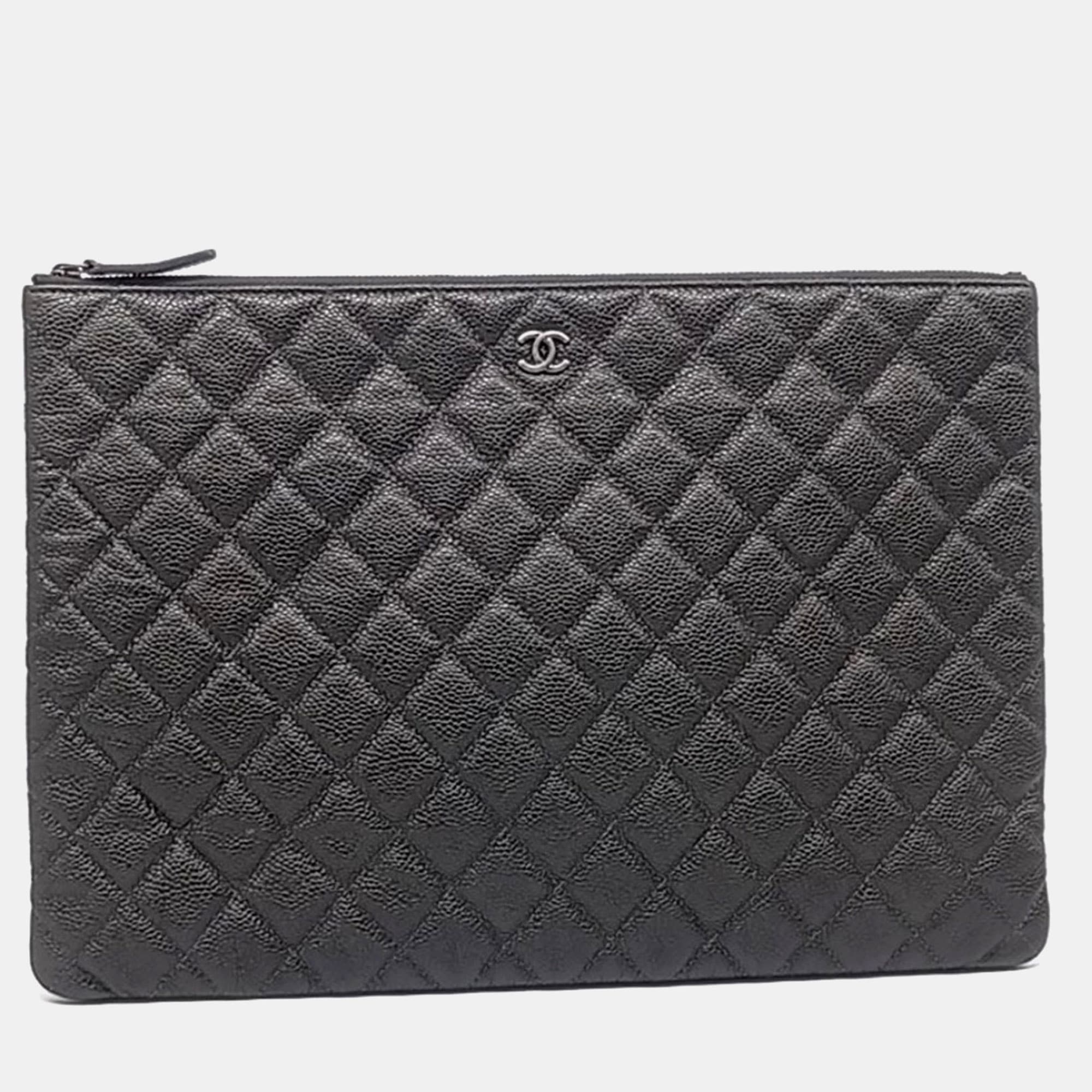 Chanel Green Leather Caviar Clutch Large