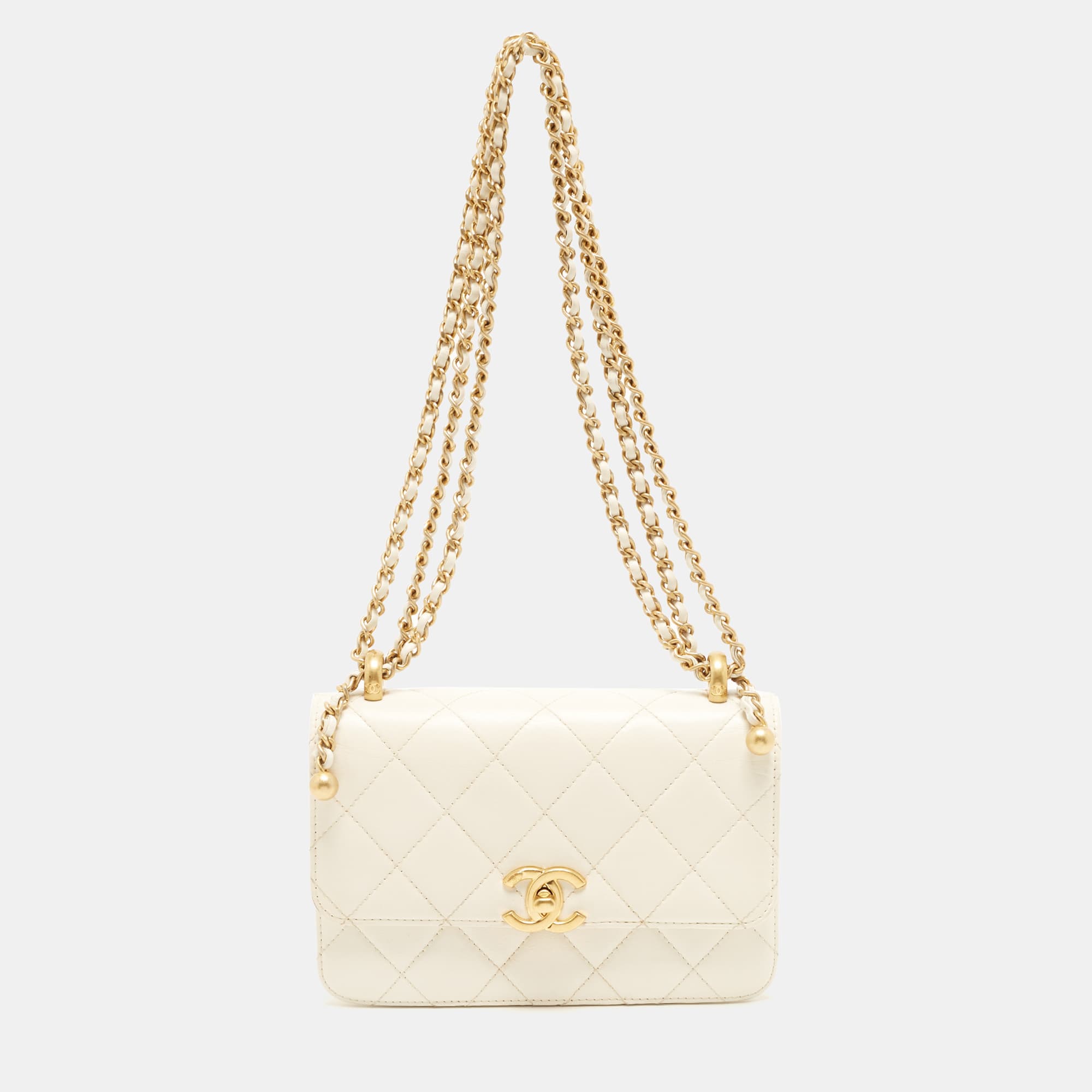 Chanel Perfect Fit Flap White Quilted Leather Bag