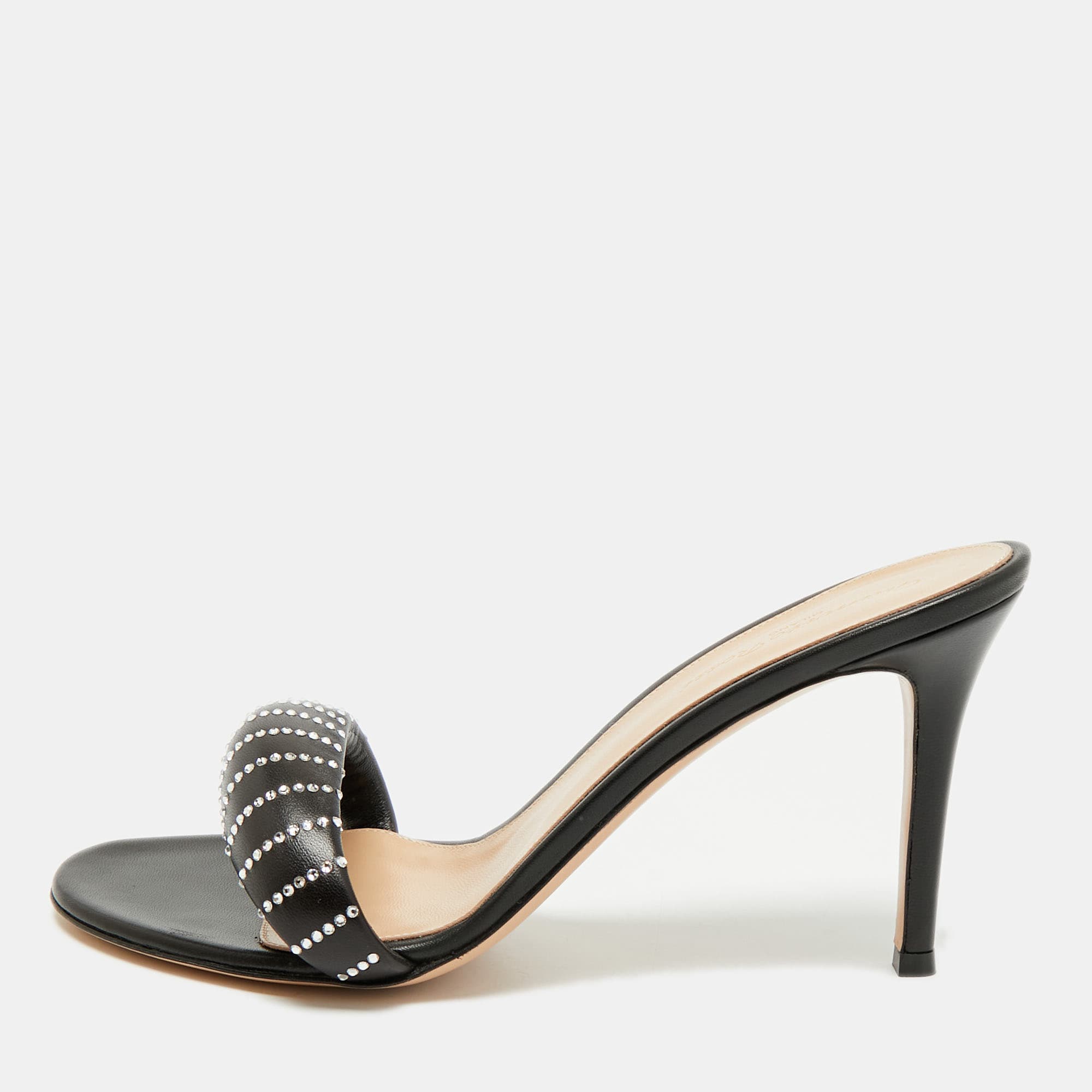 Gianvito Rossi Bijoux Size 40 Black Leather Slide Sandals