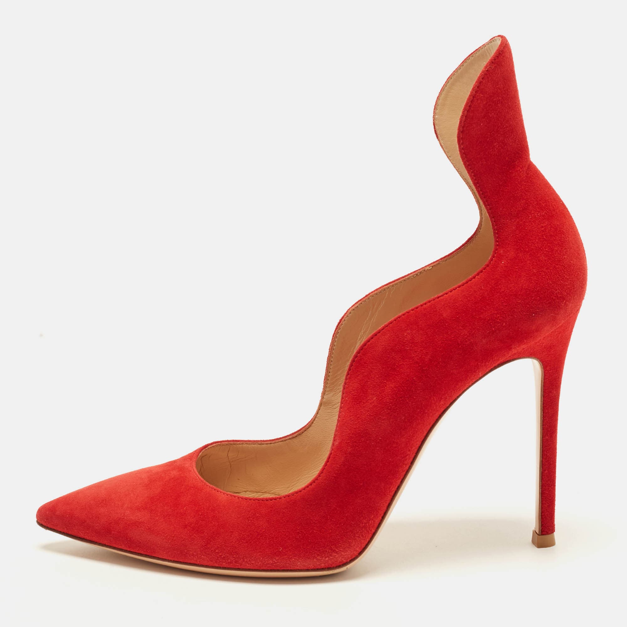 Gianvito Rossi Size 39.5 Red Suede Pointed Toe Pumps