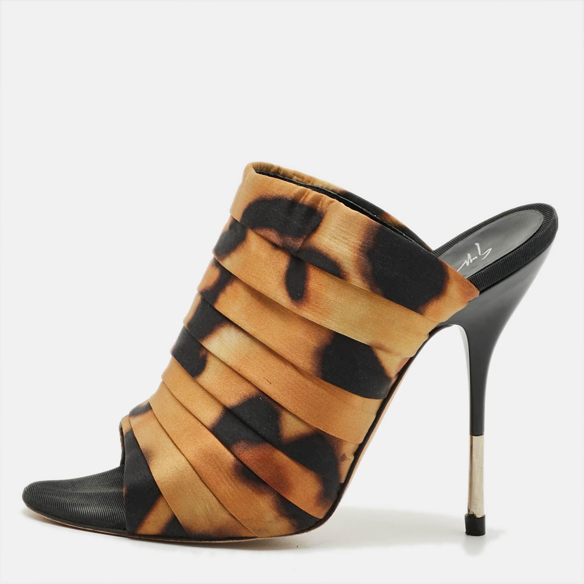 Giuseppe Zanotti Size 38 Two Tone Satin Mules
