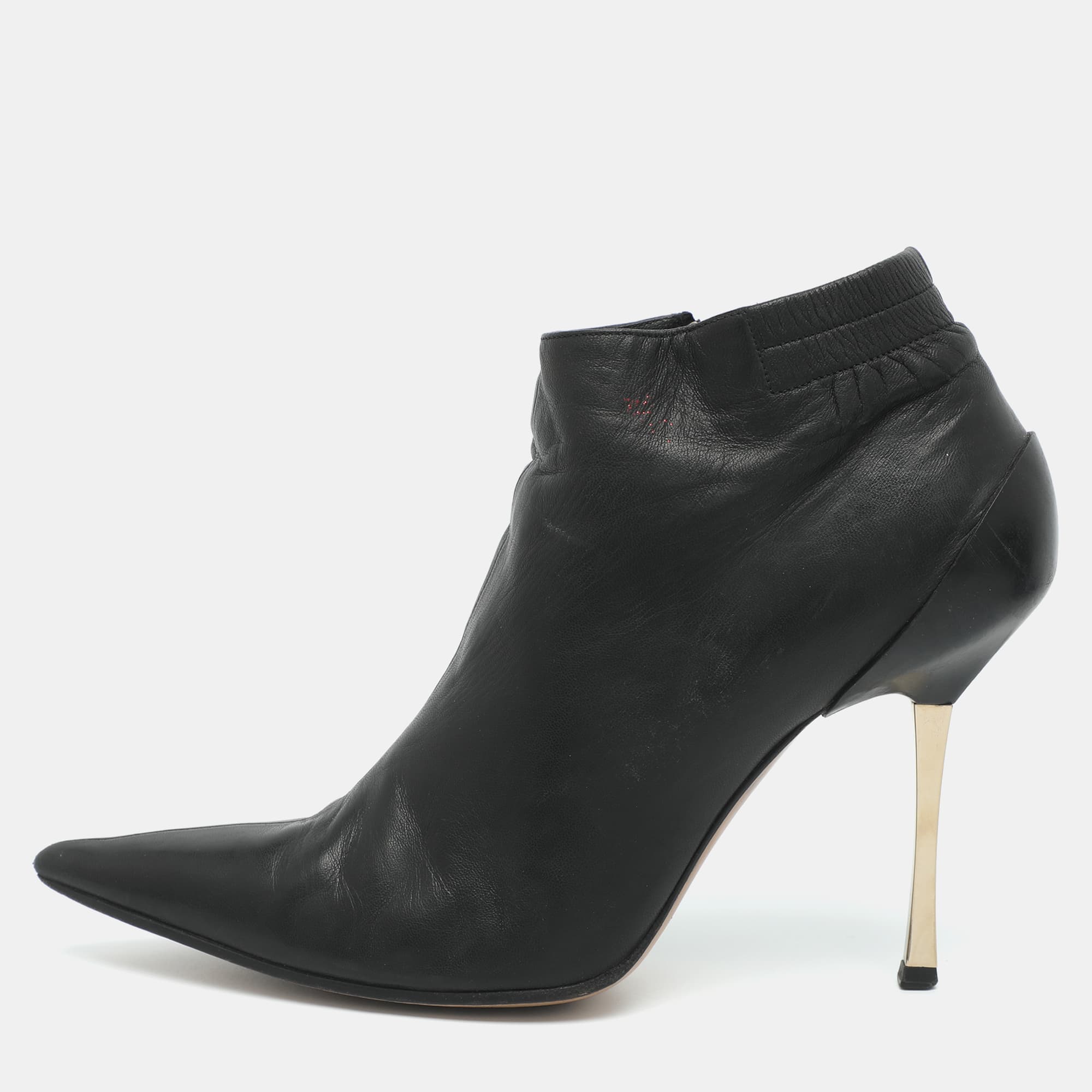 Gucci Size 38 Black Leather Pointed Booties