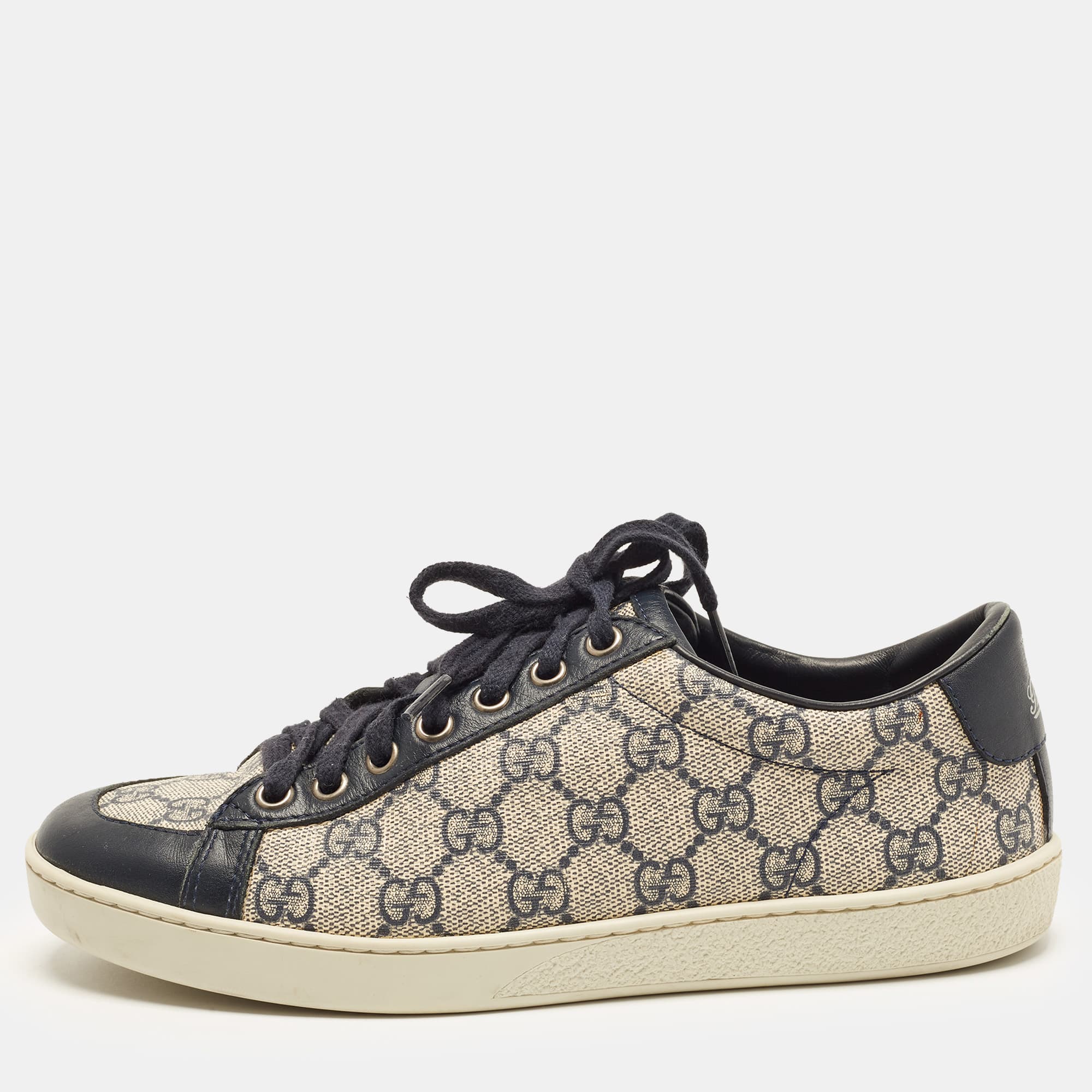 Gucci Size 37 Beige/Navy Blue GG Supreme Canvas and Leather Low Top Sneakers