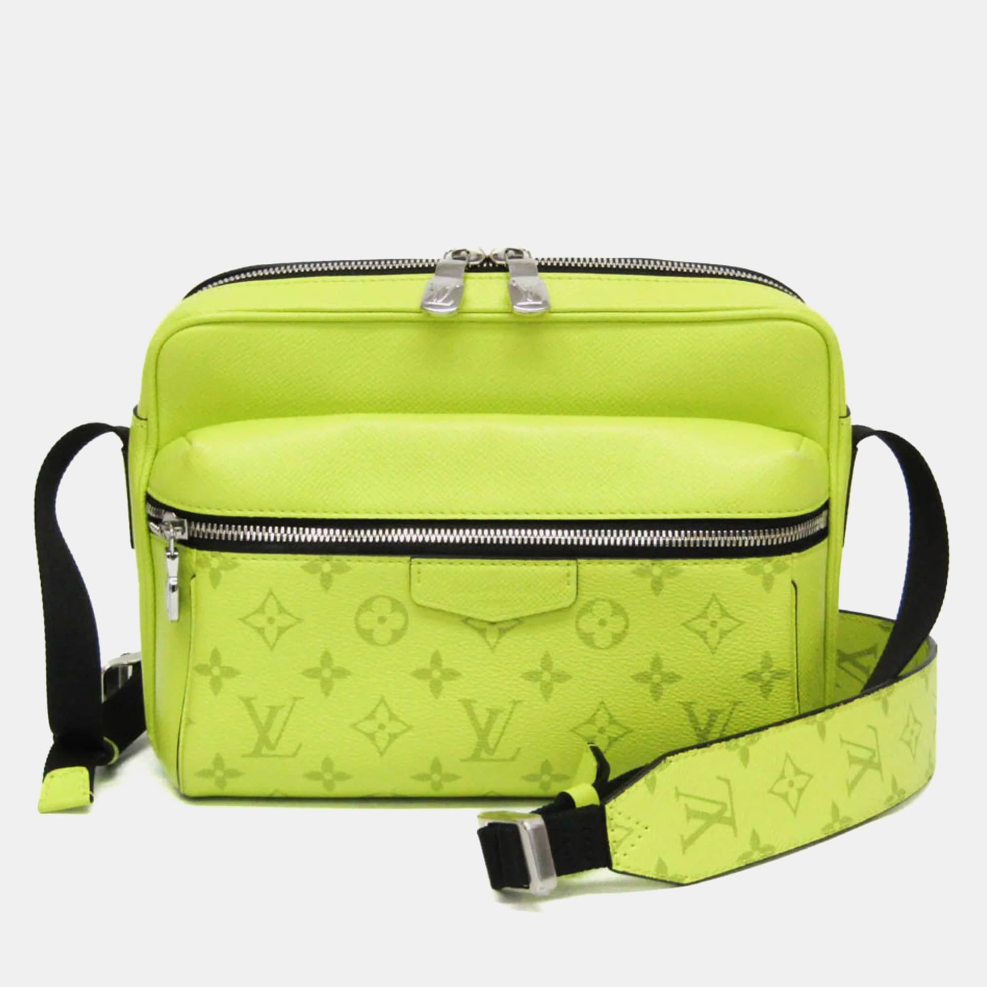 Louis Vuitton Outdoor Messenger PM Jaune Taigarama Leather Messenger Bag