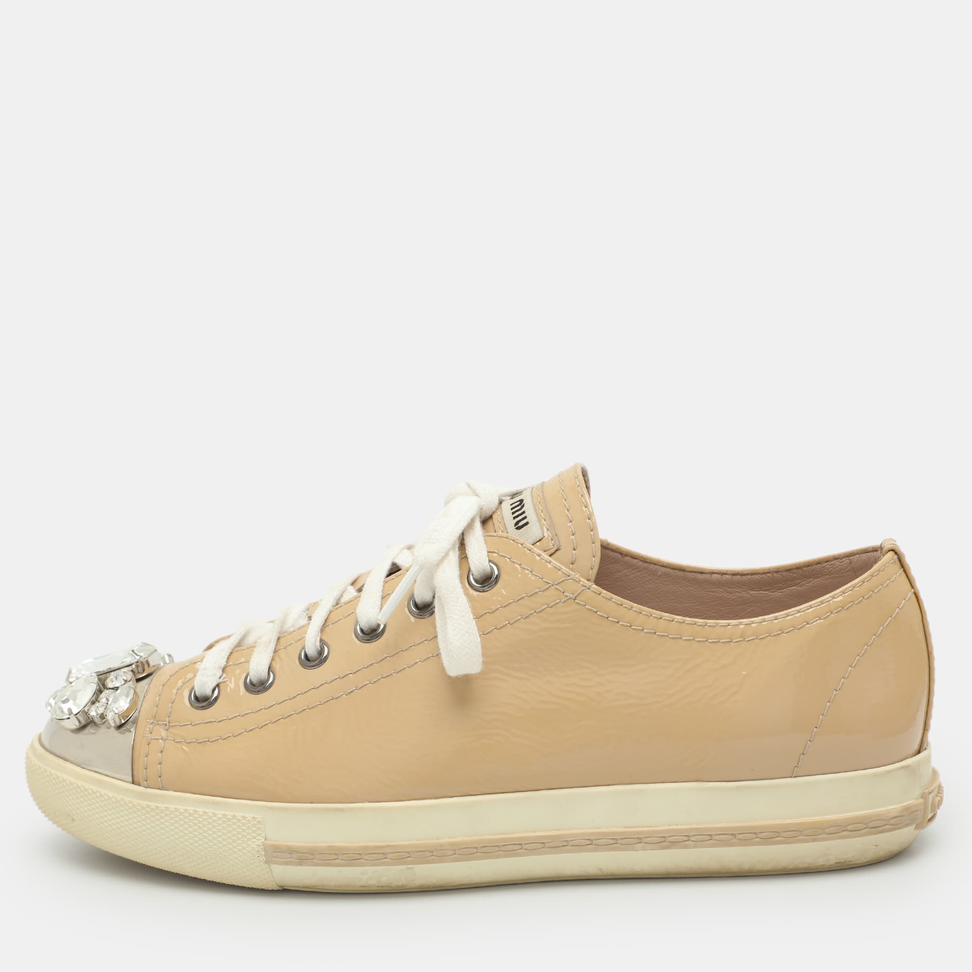 Miu Miu Crystal Emellished Size 38 Beige Patent Leather Low Top Sneakers